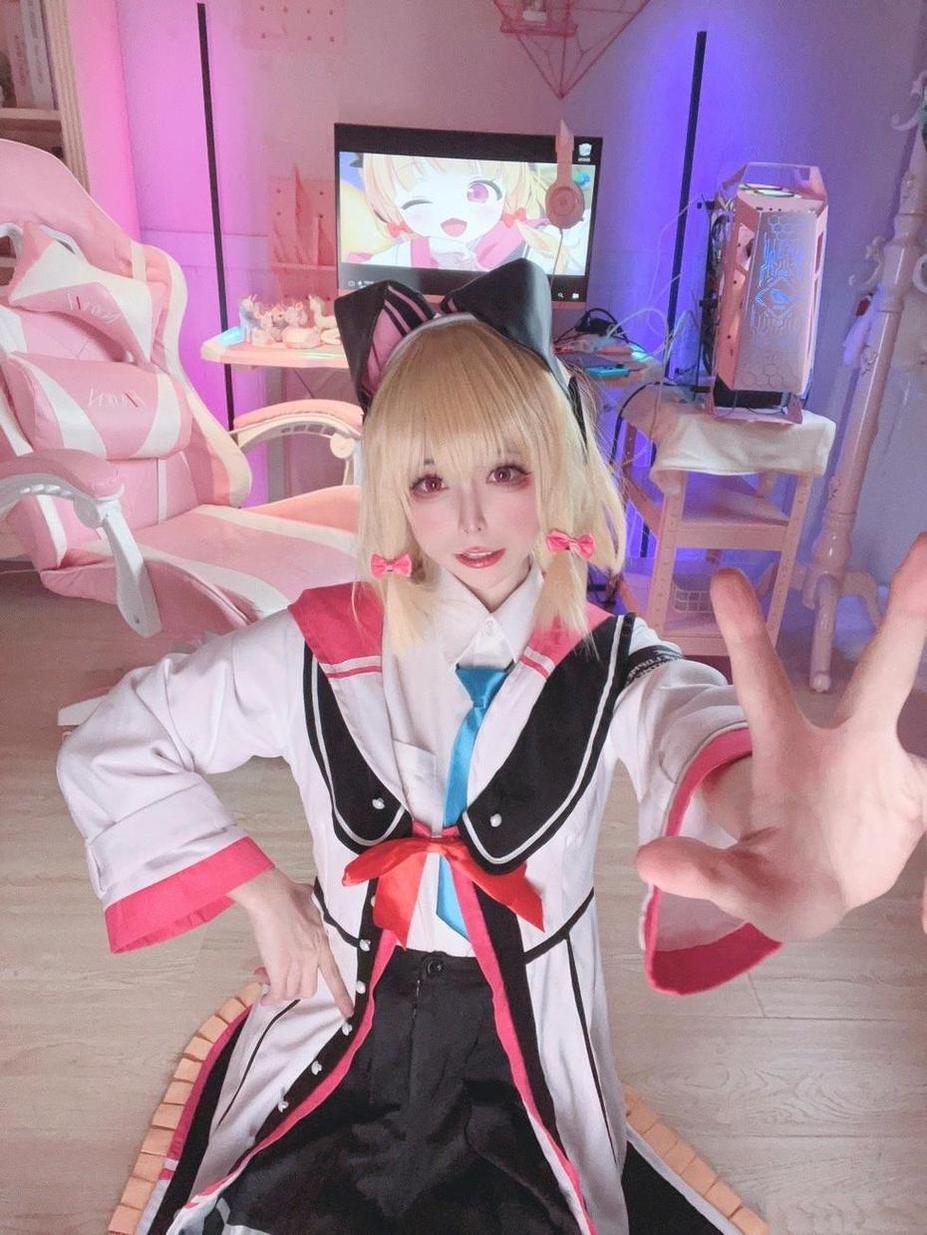 樱岛嗷一公孙离cosplay照片集锦，带你领略二次元世界美妙无比。