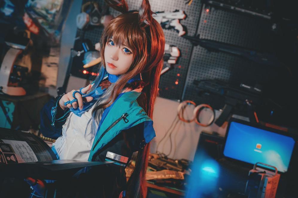 猫君君cosplay小僵尸：定制最具个性的原创作品